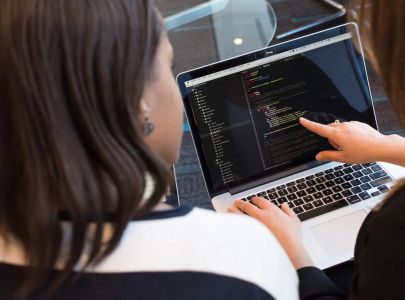 白鯨外貿(mào)網(wǎng)站建設(shè)為您分享：小程序開發(fā)需要多少錢？